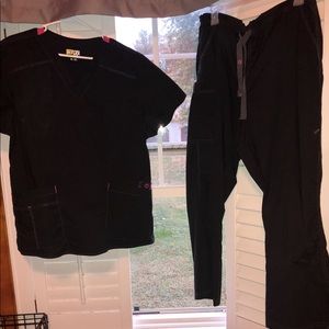 Wonder Flex Scrub set